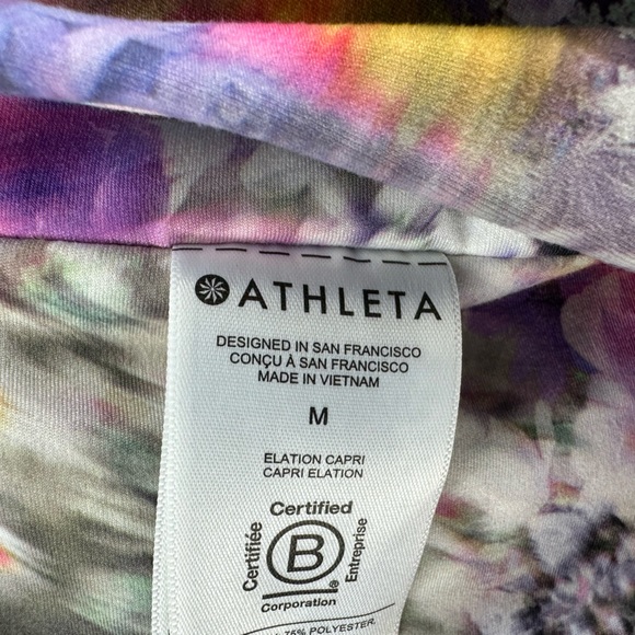 Athleta Women's Elation Printed Capri, Medium, Color- Renewed Bloom Chro… - Picture 8 of 8